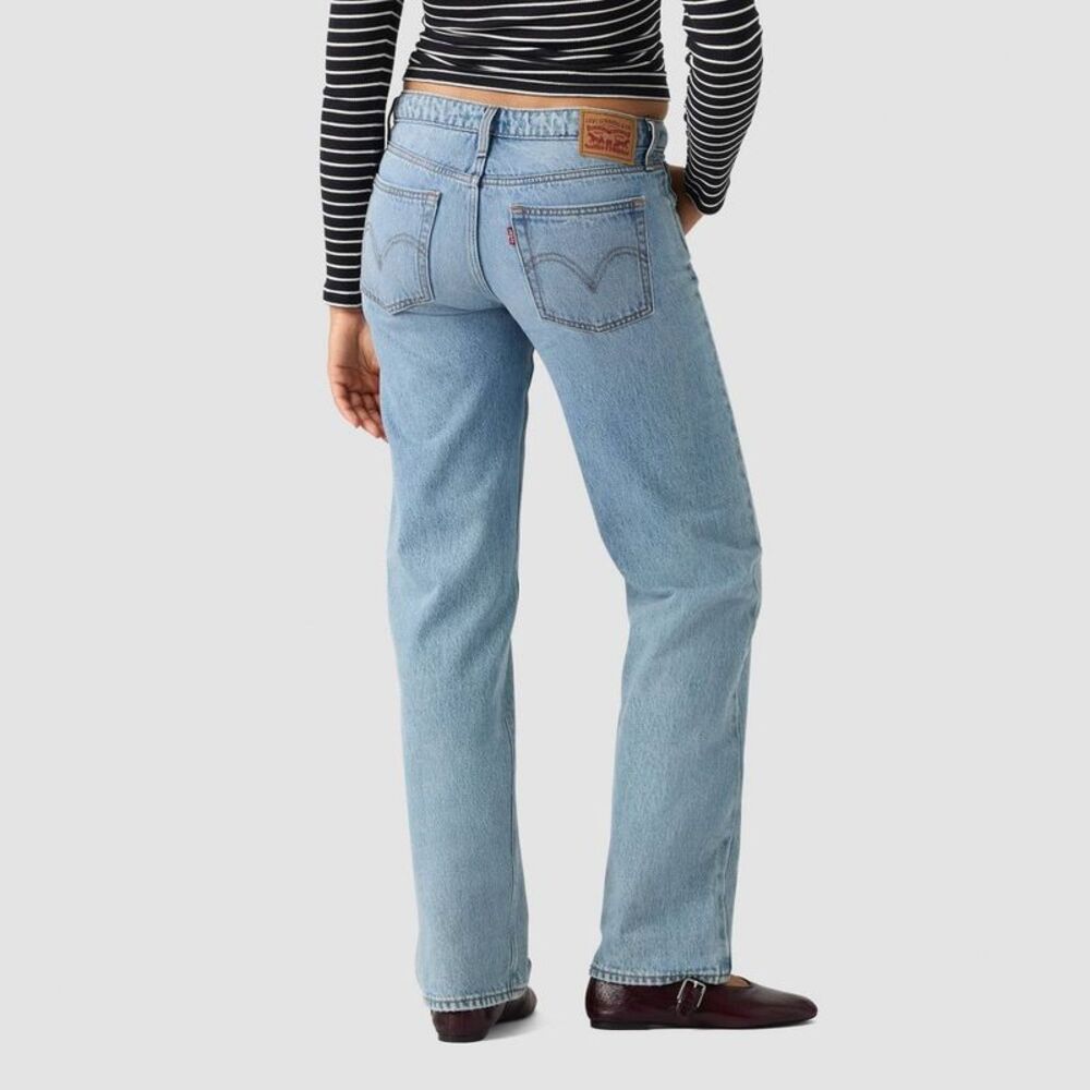 Levi's Women's Superlow Straight Baggy Jeans Medium Wash 26 - Picture 2 of 3